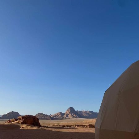 Hotel Omar Ali Luxury Camp à Wadi Rum Extérieur photo