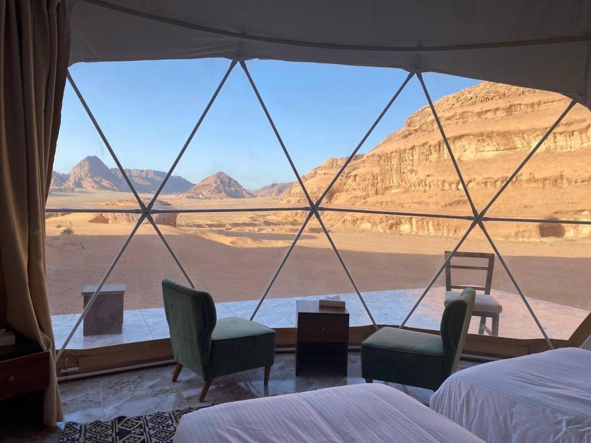 Hotel Omar Ali Luxury Camp à Wadi Rum Extérieur photo