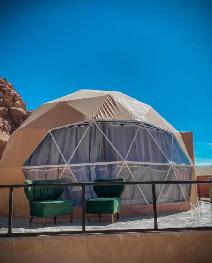 Hotel Omar Ali Luxury Camp à Wadi Rum Extérieur photo