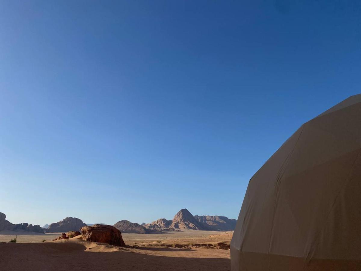 Hotel Omar Ali Luxury Camp à Wadi Rum Extérieur photo