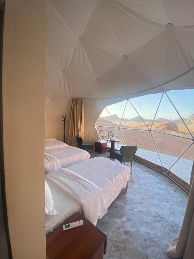 Hotel Omar Ali Luxury Camp à Wadi Rum Extérieur photo