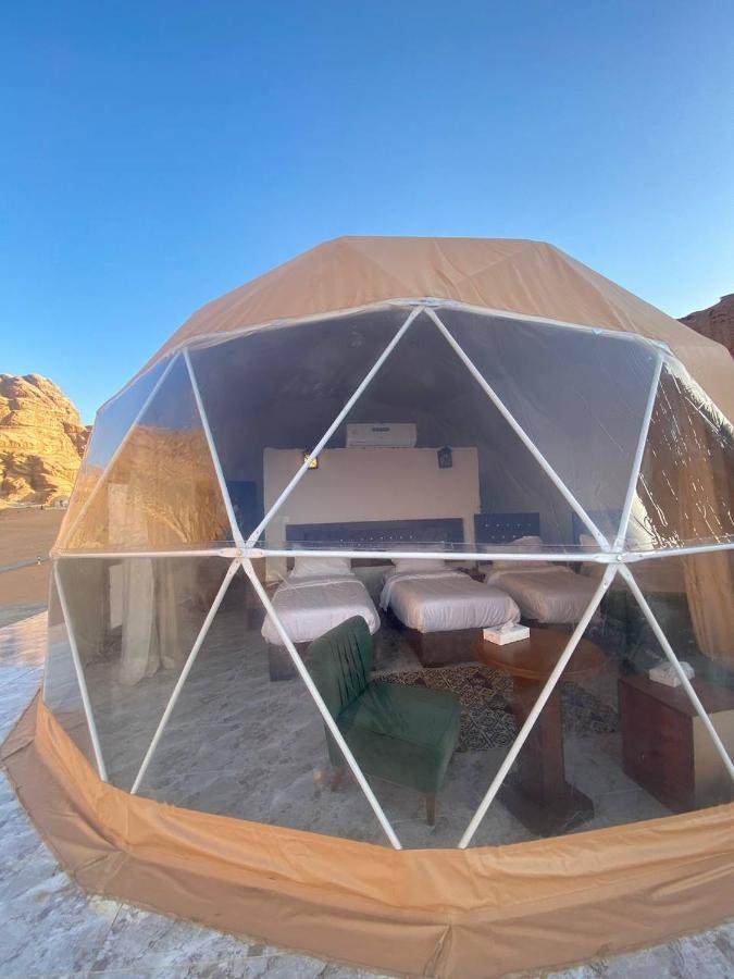 Hotel Omar Ali Luxury Camp à Wadi Rum Extérieur photo